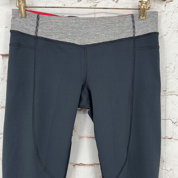 lululemon athletica Crops, Size 10 - Picture 2 of 8